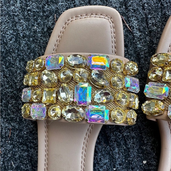 I am selling because i no longer need them - Picture 4 of 5